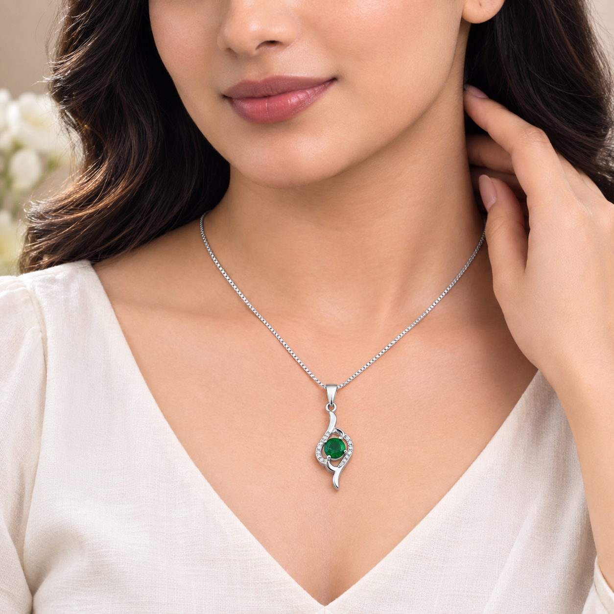 Emerald Leaf Pendant Without Chain preview