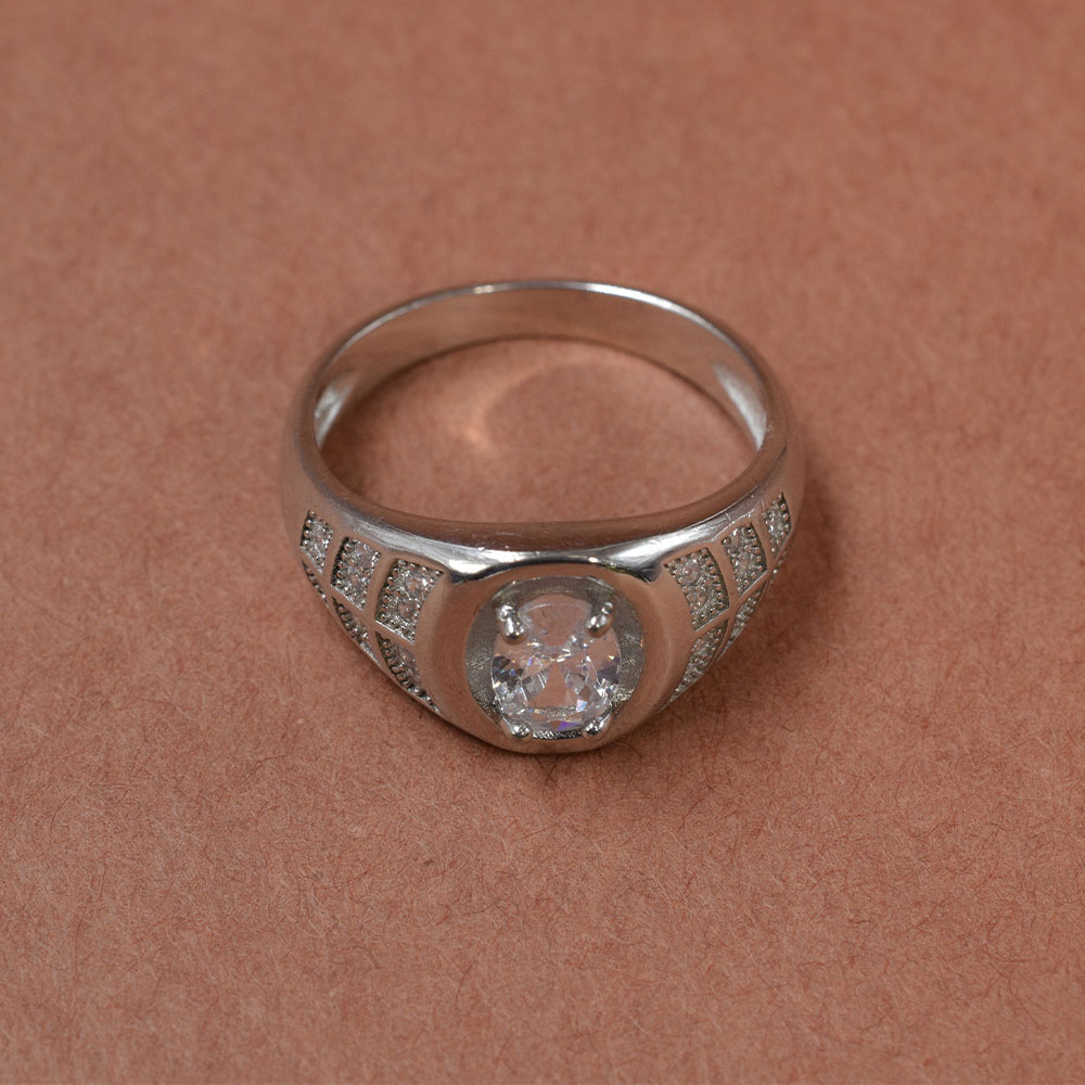 Round cubic zirconia pavé sign