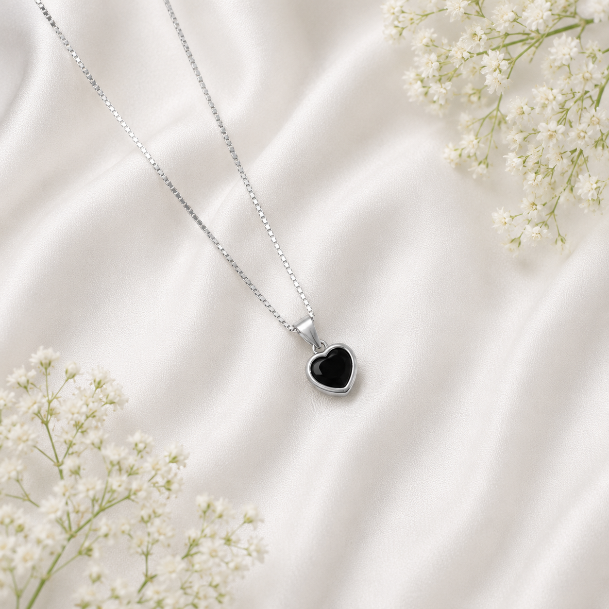 Velvet Heart Pendant Set preview